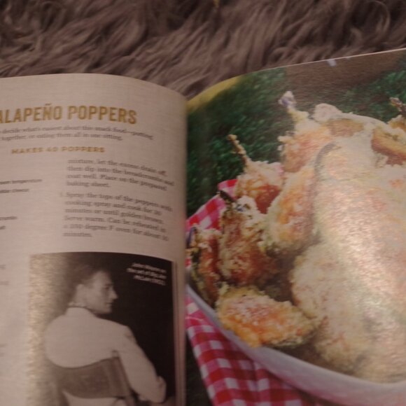 John Wayne Cook Mini Book Homestyle Favorites - Picture 7 of 11